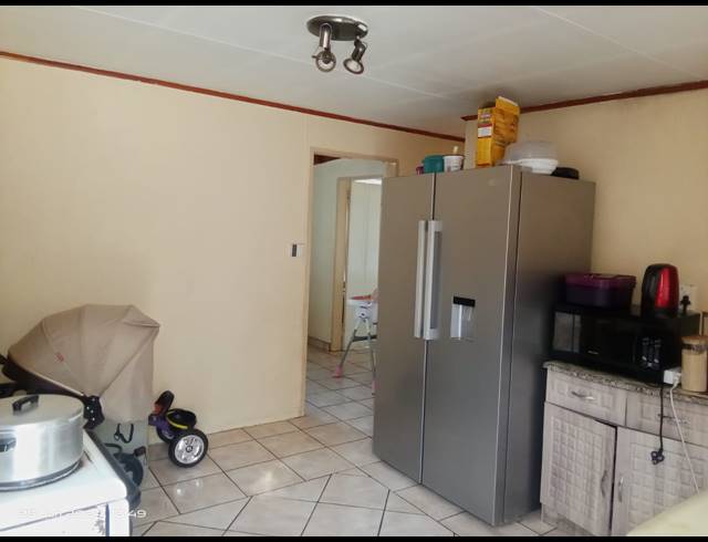 2 BEDROOM HOUSE SOLD IN TSAKANE CENTRAL